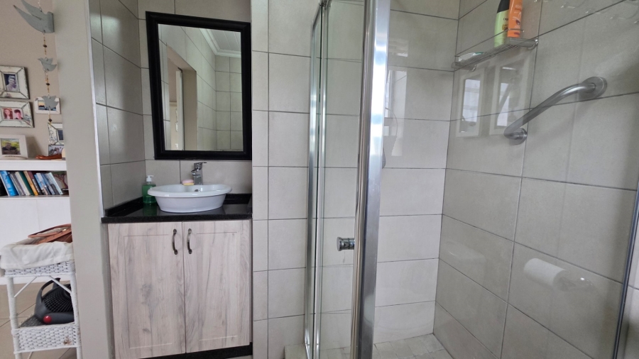 2 Bedroom Property for Sale in Dana Bay Western Cape